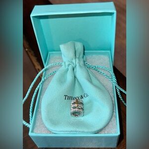 Tiffany & Co. 
Tiffany Edge platinum ear cuff 1.48 total carat weight